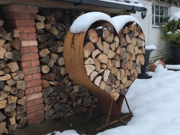 love-heart-log-store.jpg
