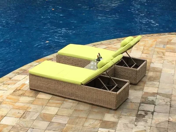 montana-lounger-a.jpg